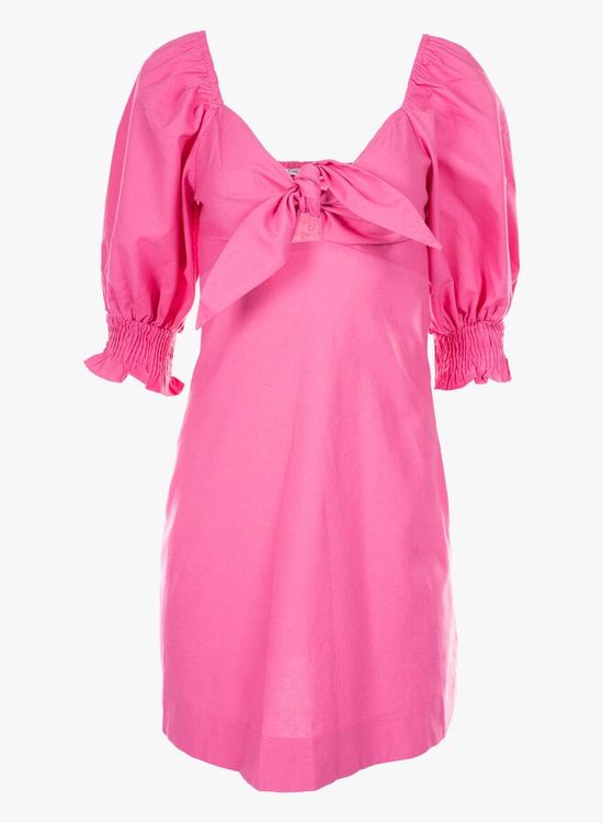 Roze jurk met pofmouwtjes