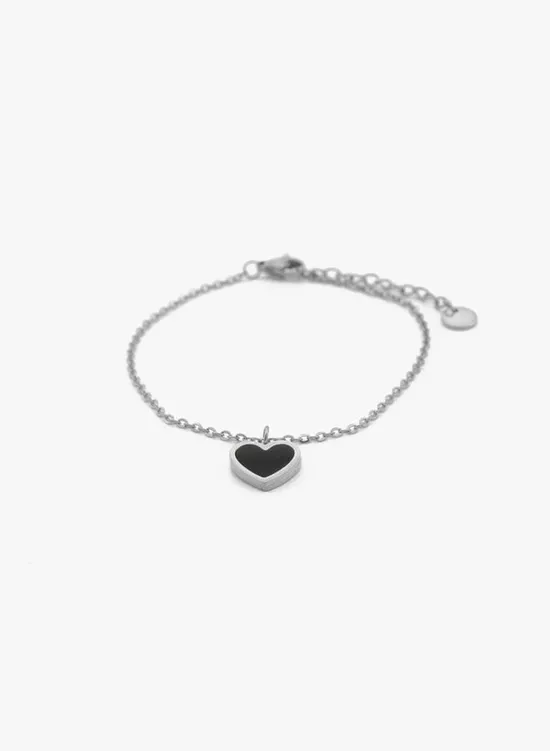 Fijne armband met zwart hart