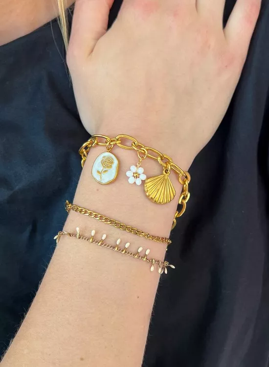 Gouden bedelarmband floral